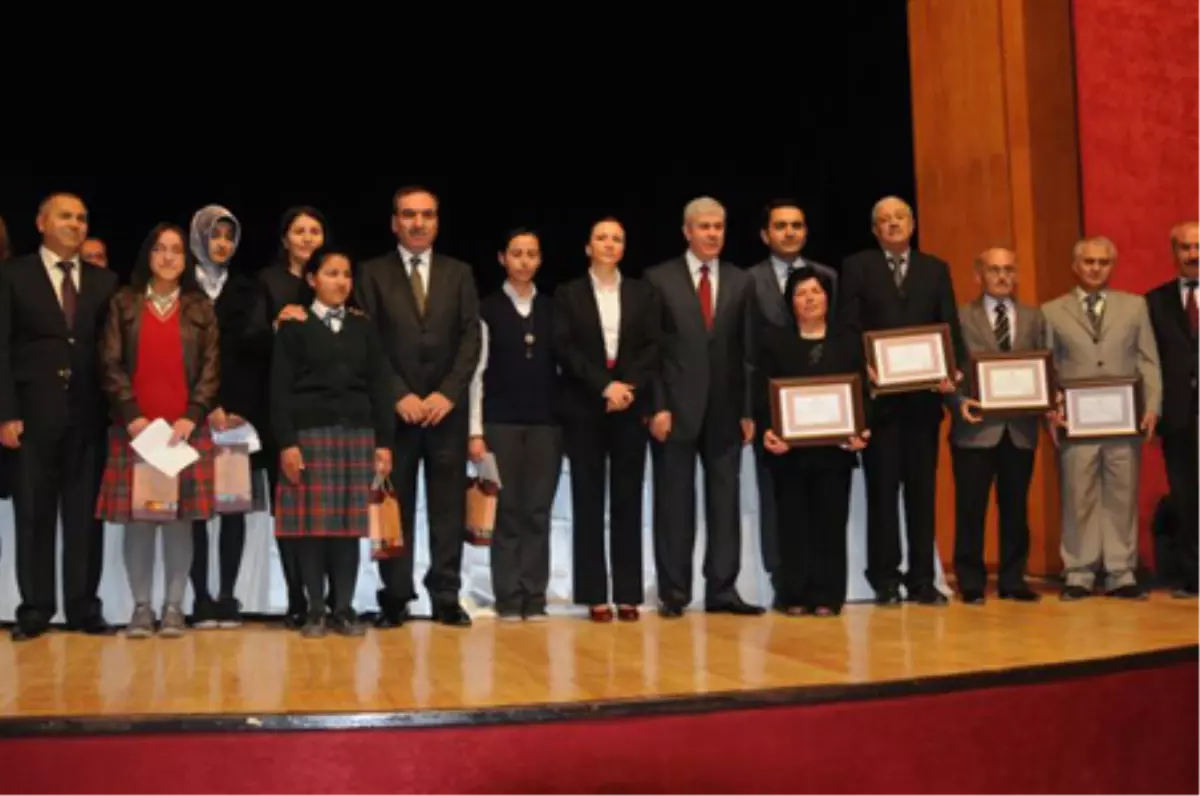 Öğretmenler Günü Kutlandı