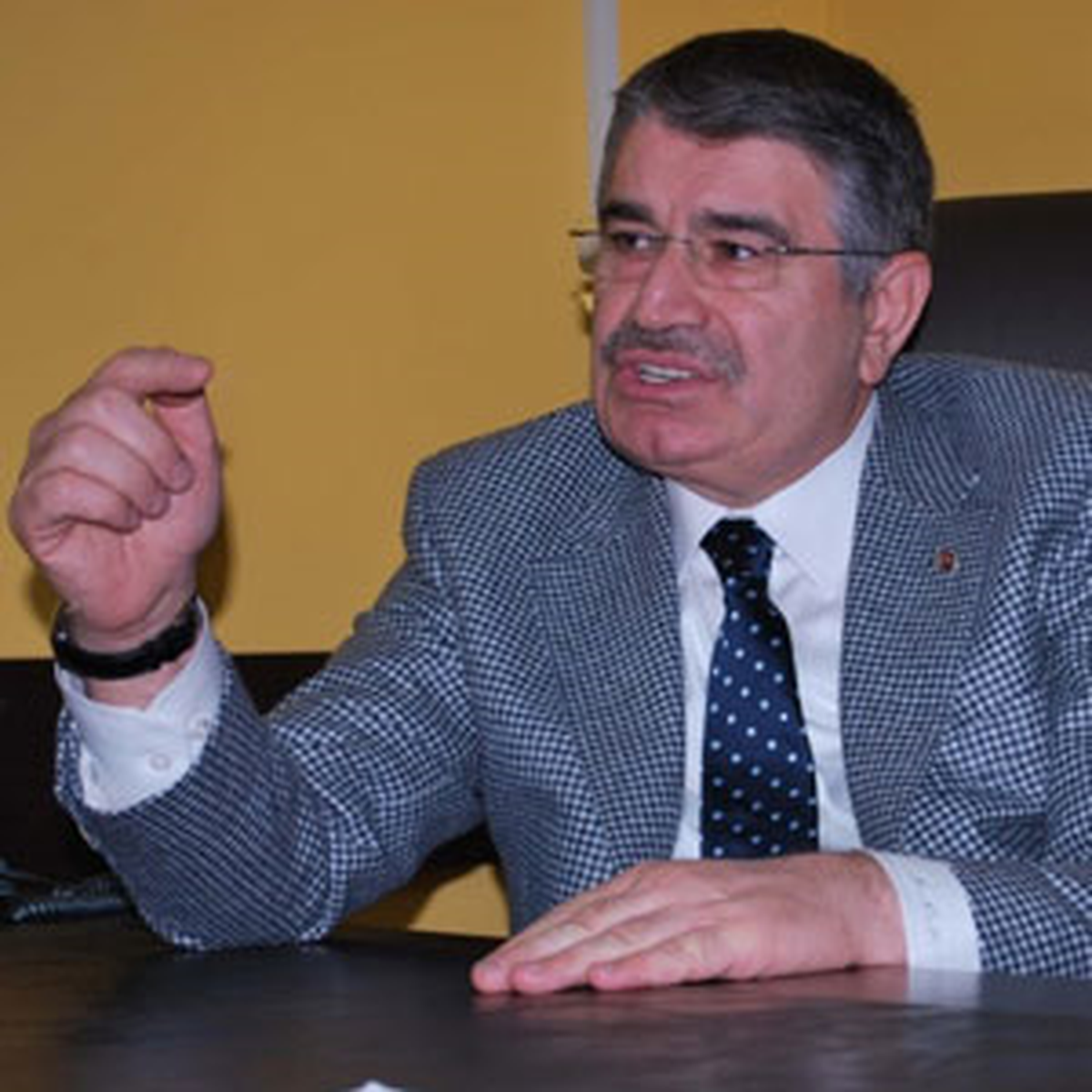 Şahin: 'Genç Kafaya Sahip Olmak Lazım'