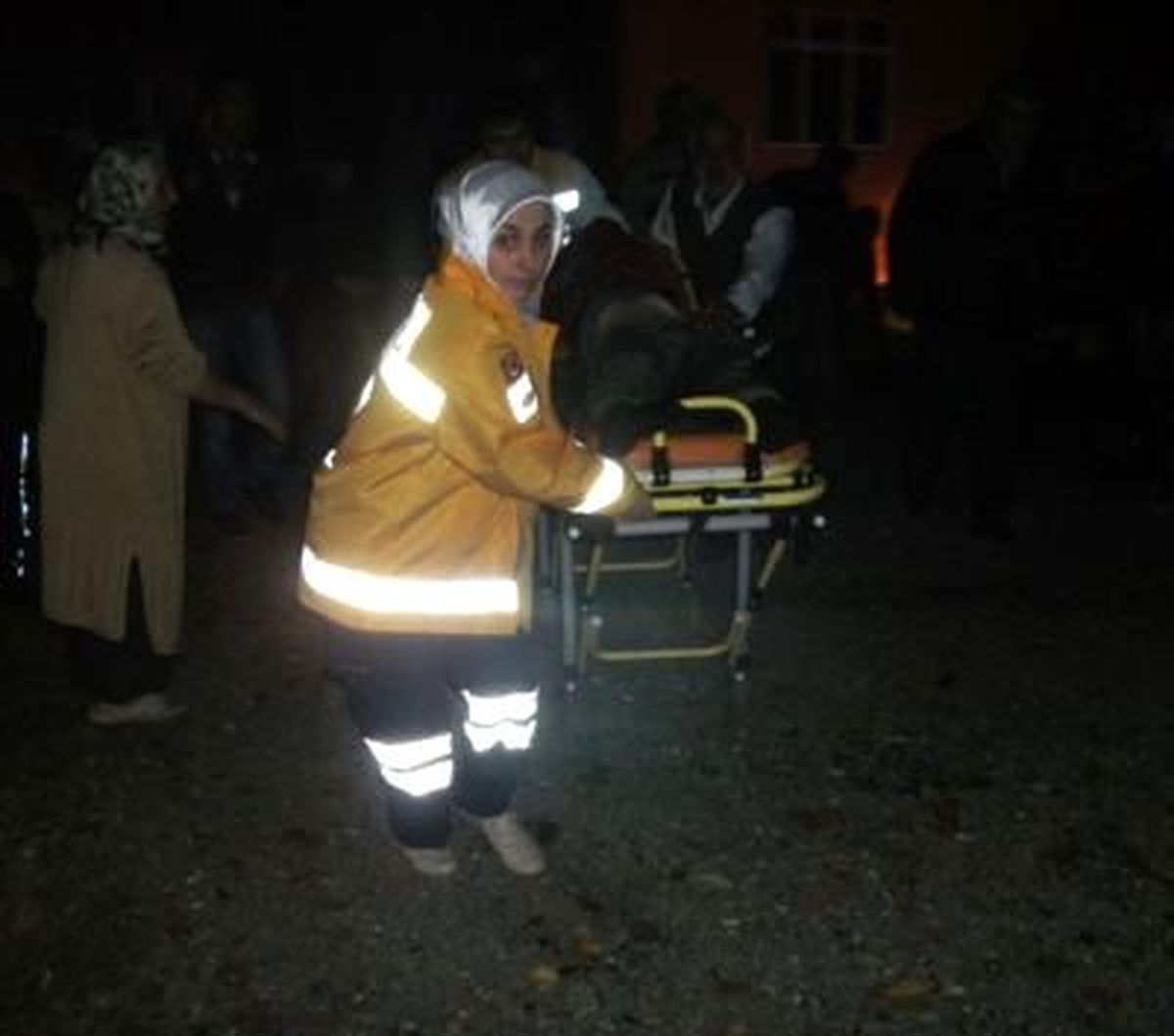 Sakarya'da Yangın: Baba ve Özürlü Oğlu Öldü, Anne Ağır Yaralandı
