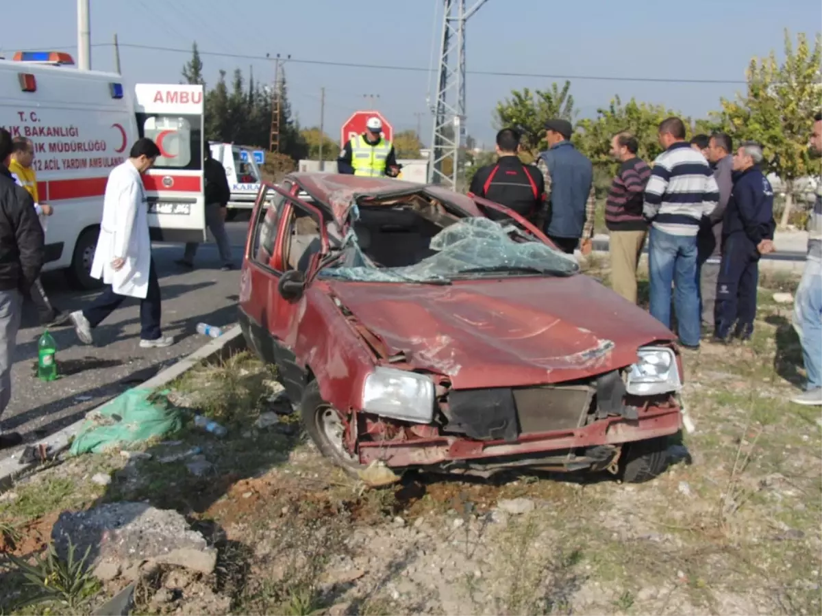 Takla Atan Otomobilden Yaralı Kurtuldu