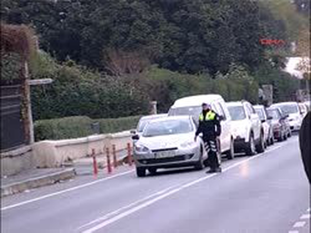 Cumhurbaşkanı Gül, Yuvarlak Masa Toplantısına Katıldı