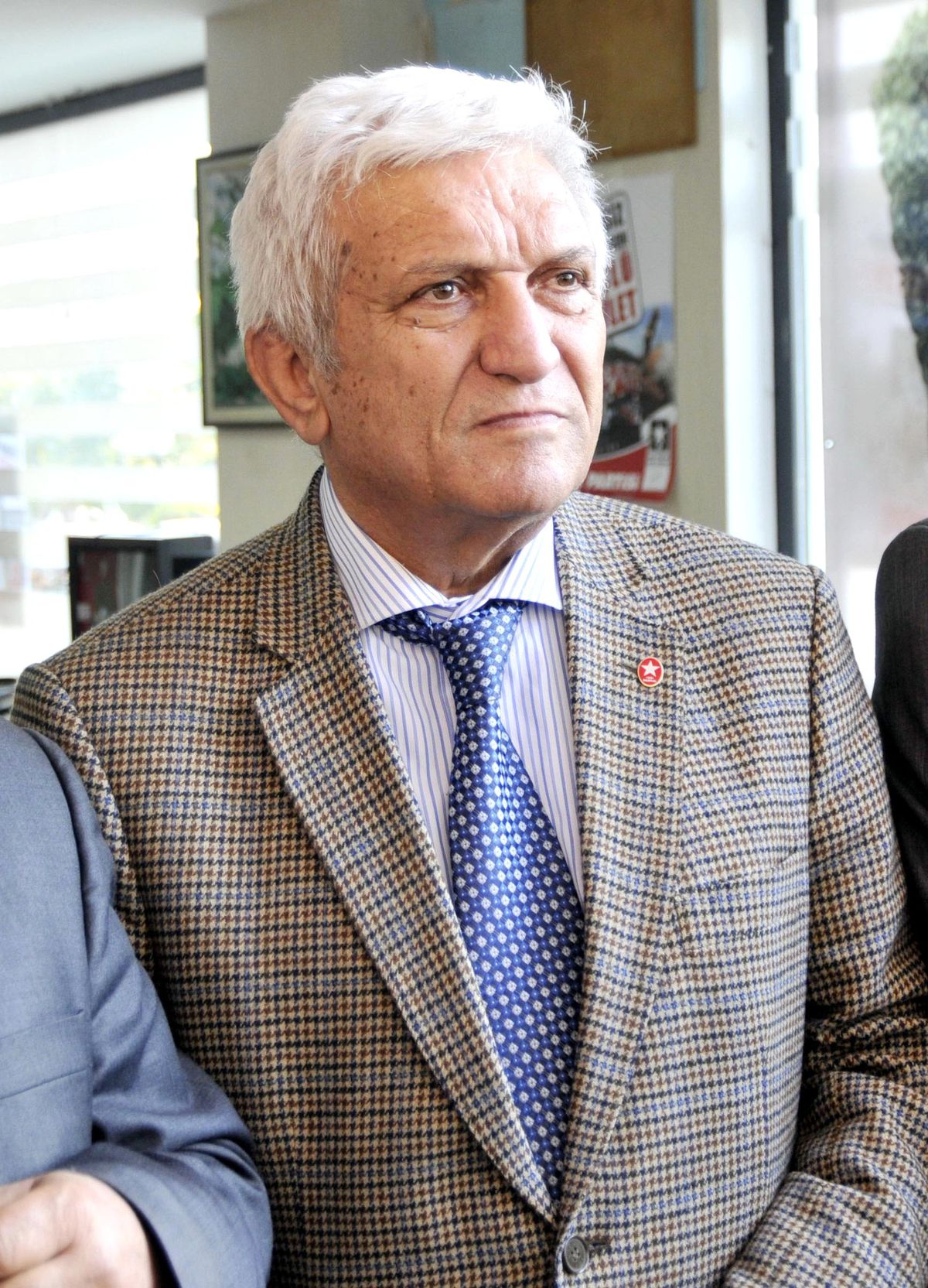İşçi Partisi Genel Başkan Yardımcısı Esinoğlu: Bedelli, Orduya Altın Vuruştur