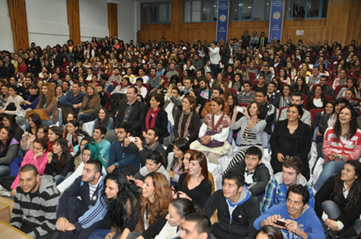 '1 Kadın 1 Erkek' DAÜ'den Geçti