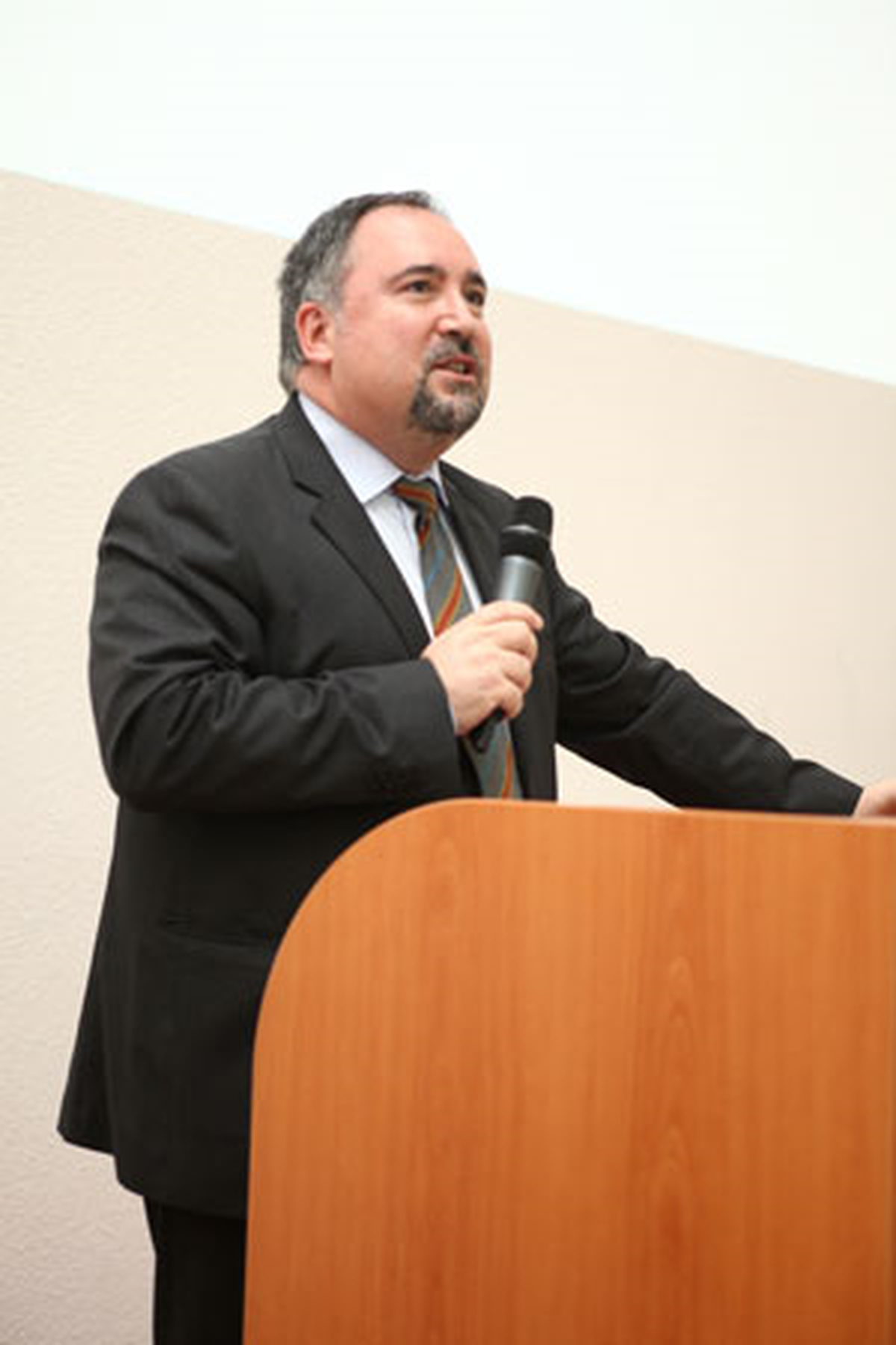 'Eczacılıkta Yeni Ufuklar' Eğitim Semineri