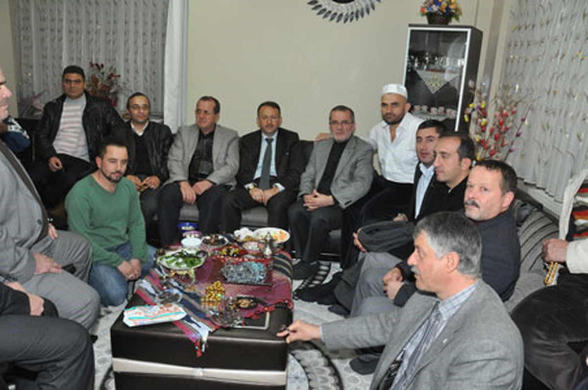 Karabalık ve Kandaz\'dan Hacı Ziyareti