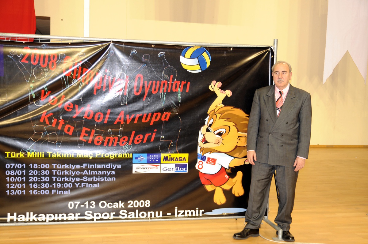 Saffet Eraybar İsveç Voleybol Federasyonu Başkanı Oldu