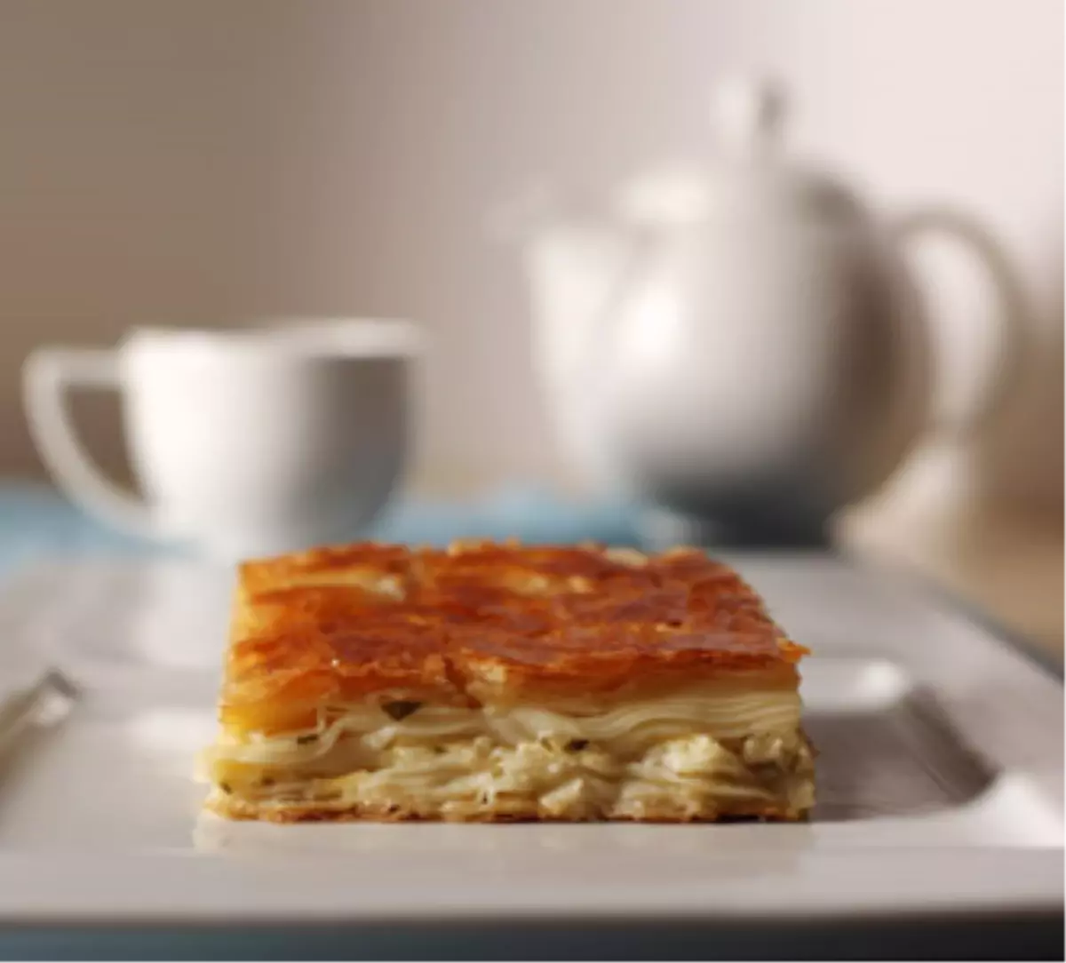 140 Yıldır Su Böreğinin Adresi Güllüoğlu