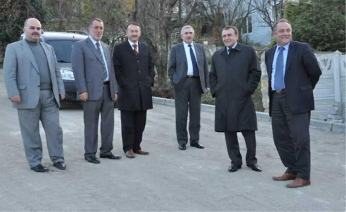 Çınarlı Mahallesi\'nde Parke Çalışmaları