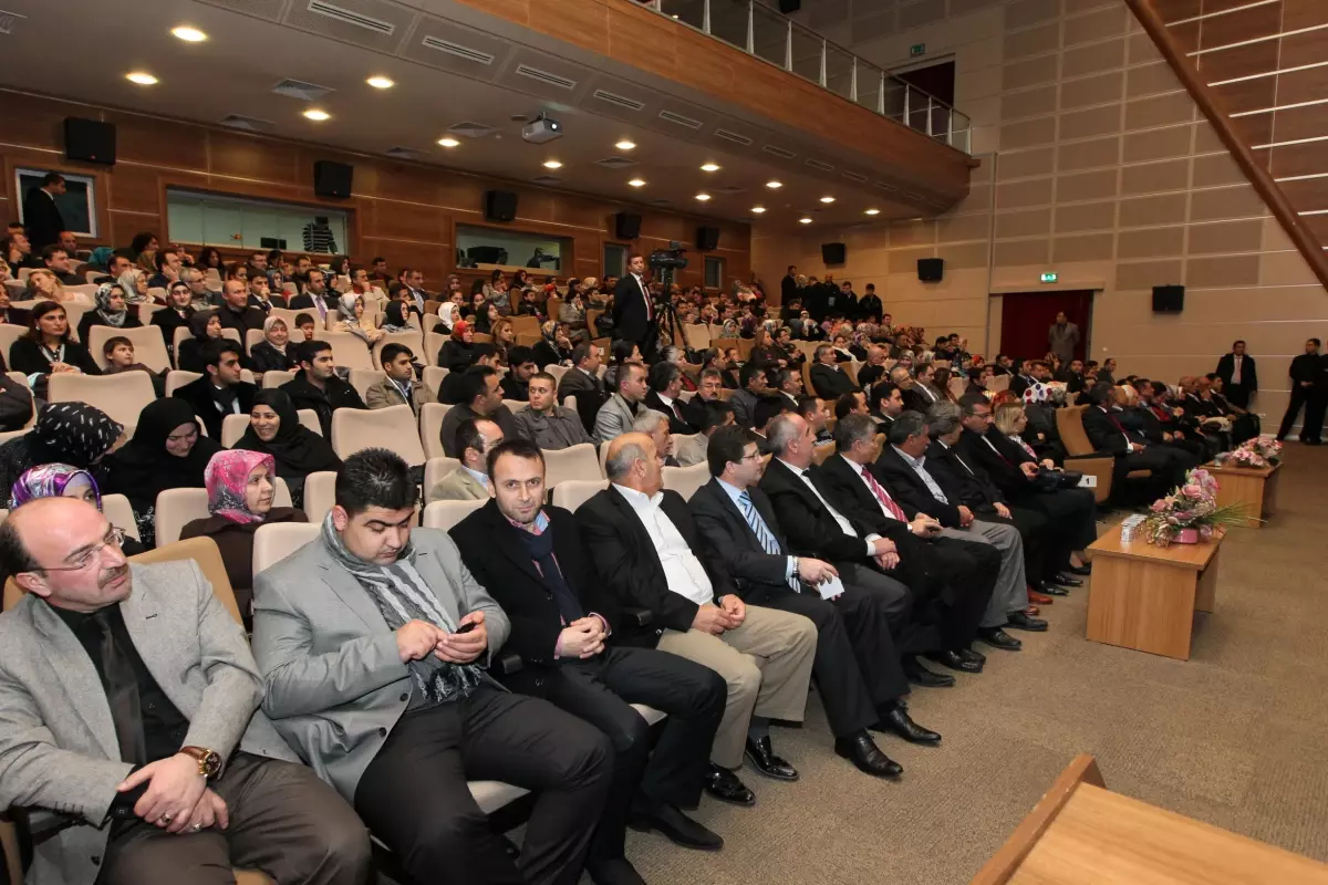 Uğurluel, Tarihteki Eğitim Sevdalılarını Tanıttı