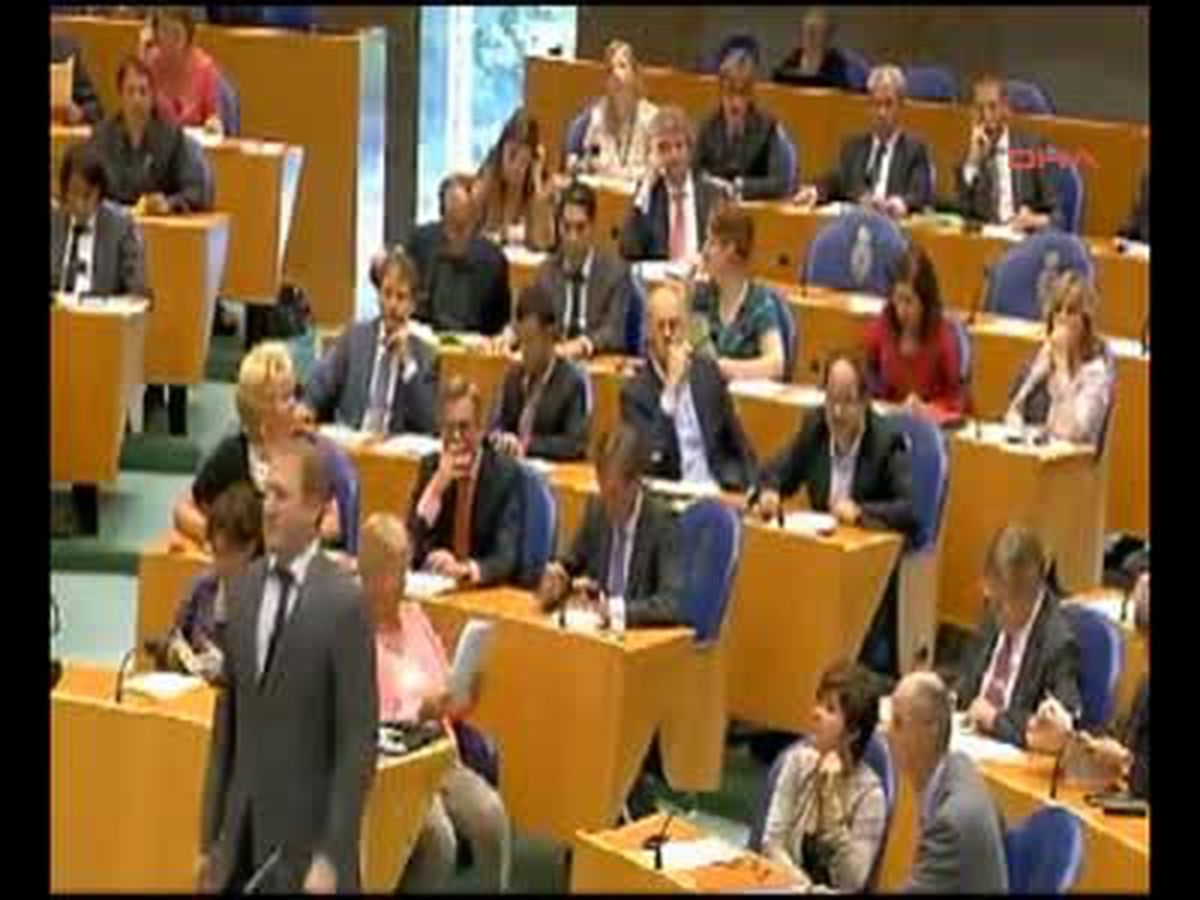 Hollanda, Ülkesinde Yaşayan Türk Gençlerin Askerlikten Muaf Tutulmasını İstiyor