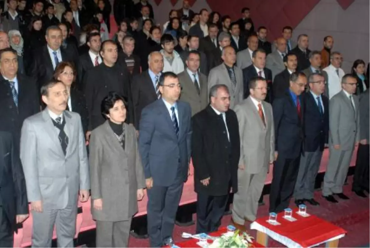 Diyarbakır\'da Engelliler Gününde \'rap\'lı Kutlama