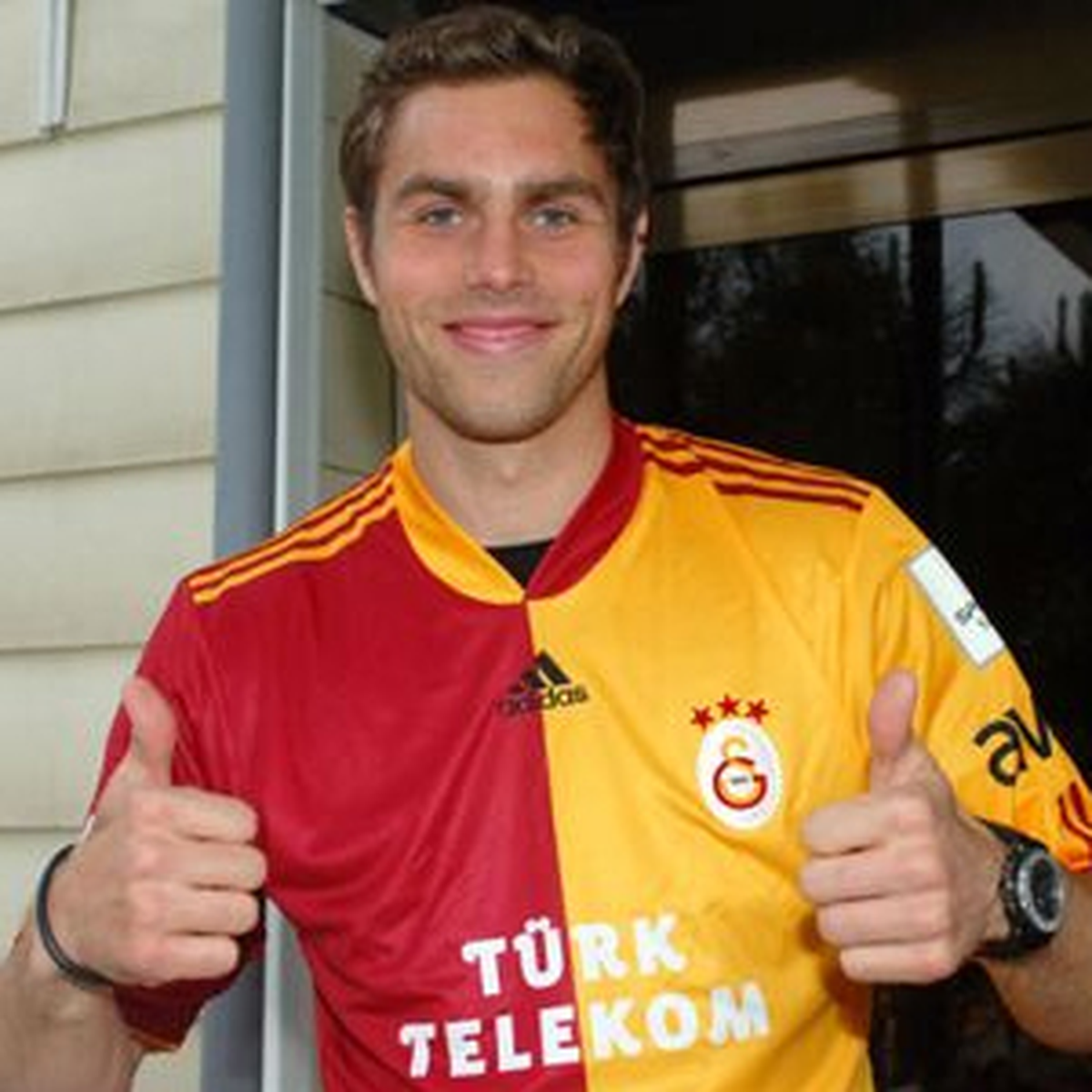 Elmander Derbi'de Oynayabilecek