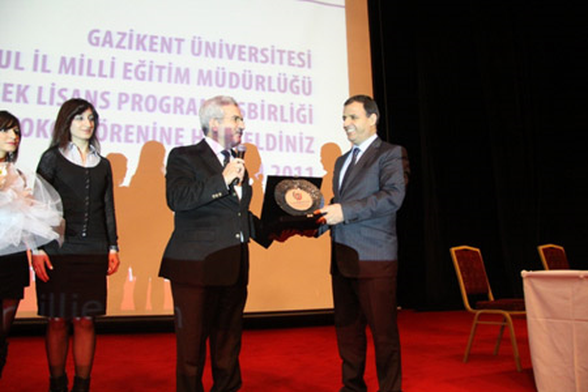 Gazikent Üniversitesin'den Öğretmenlere Katkı