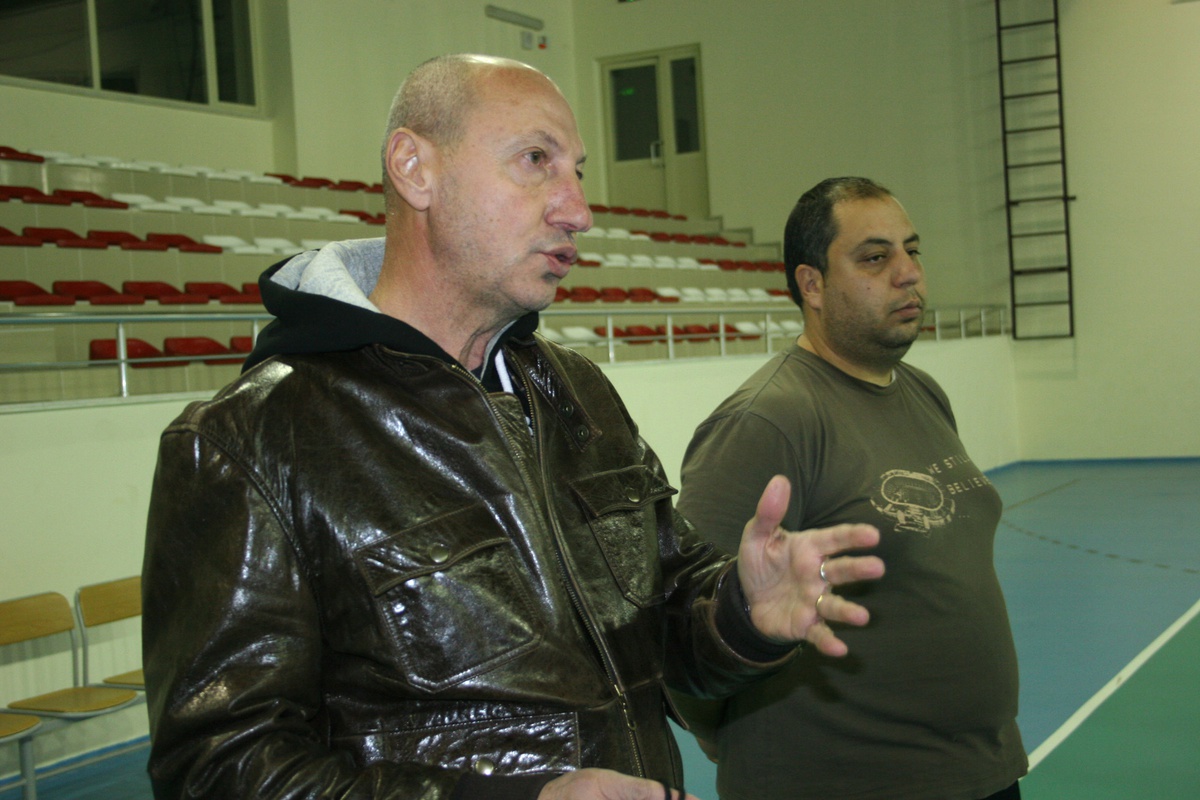 İnegöl Belediyespor'un Yeni Teknik Direktörü Voleybolun Tecrübeli İsmi; Murat Mestan