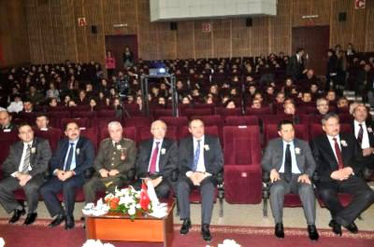 Namık Kemal Mezarı Başında Anıldı (2)