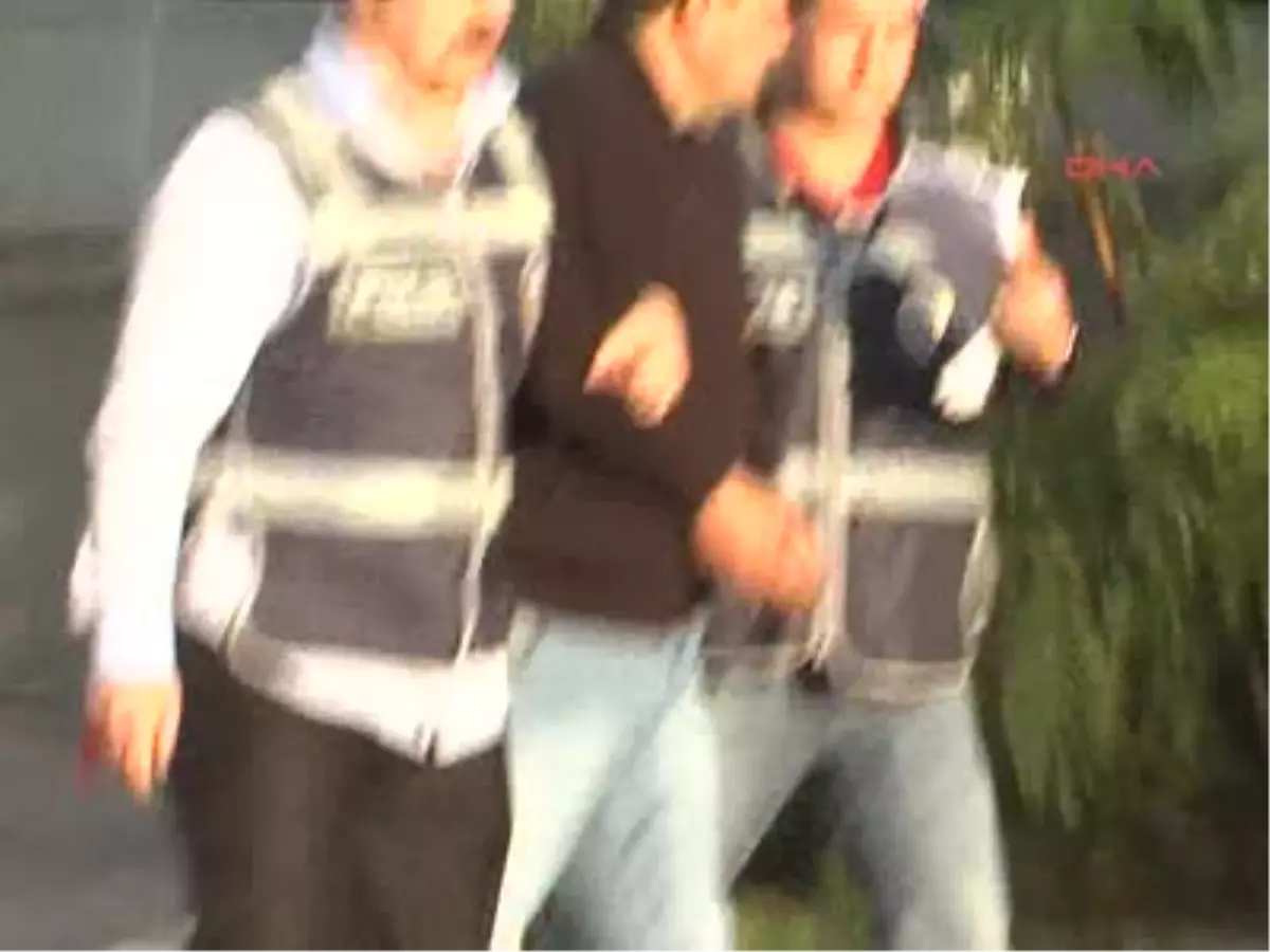 Antalya ) Soygun Yapan Güvenlikçi Helikopteri Görünce Kaçamayacağımı Anladım