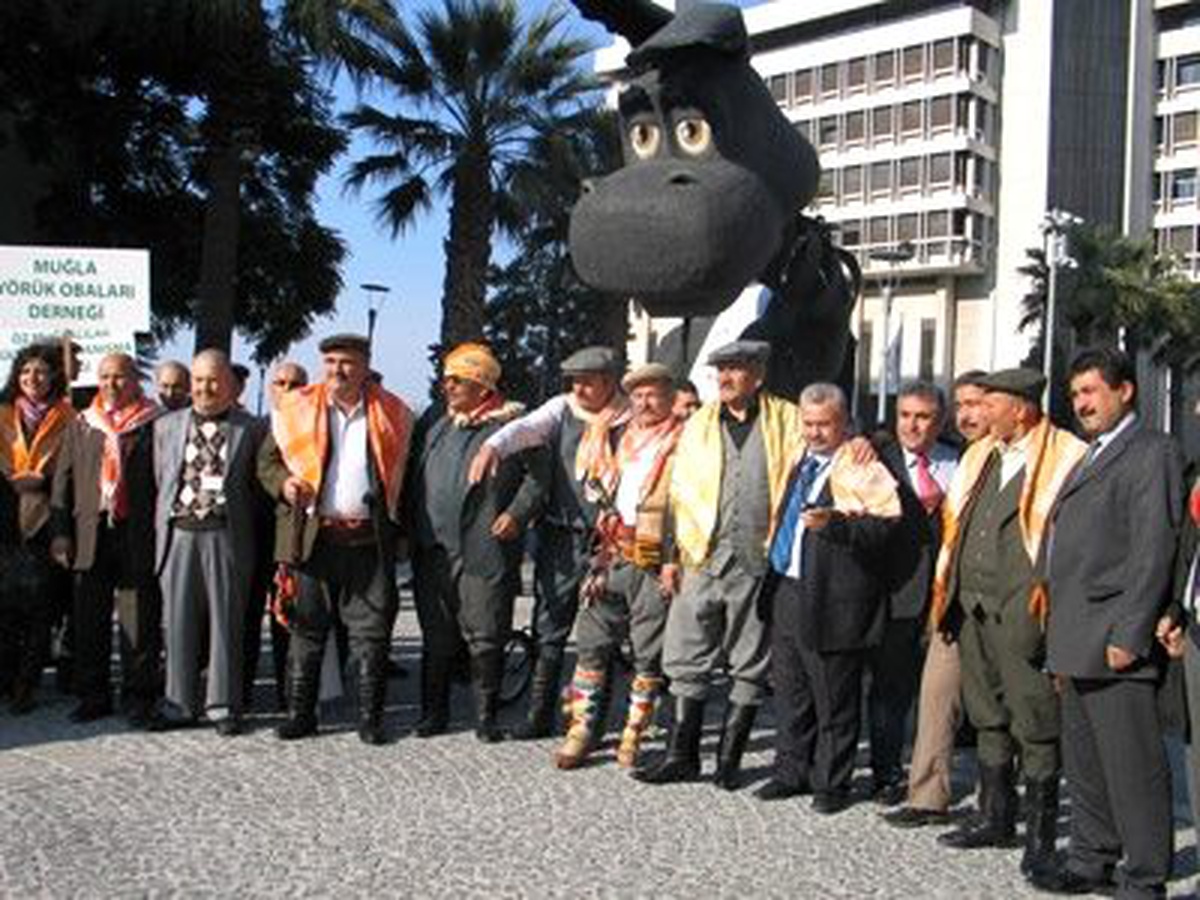 Avrasya Kardeş Kültürler İzmir Buluşması