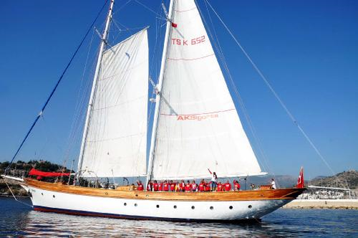 \'yüksek Ökçeler\', Gökova\'ya Yelken Açtı