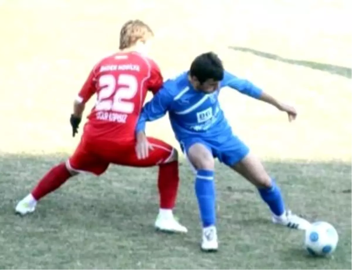 Çankırıspor - Denizli Belediyespor: 1-1