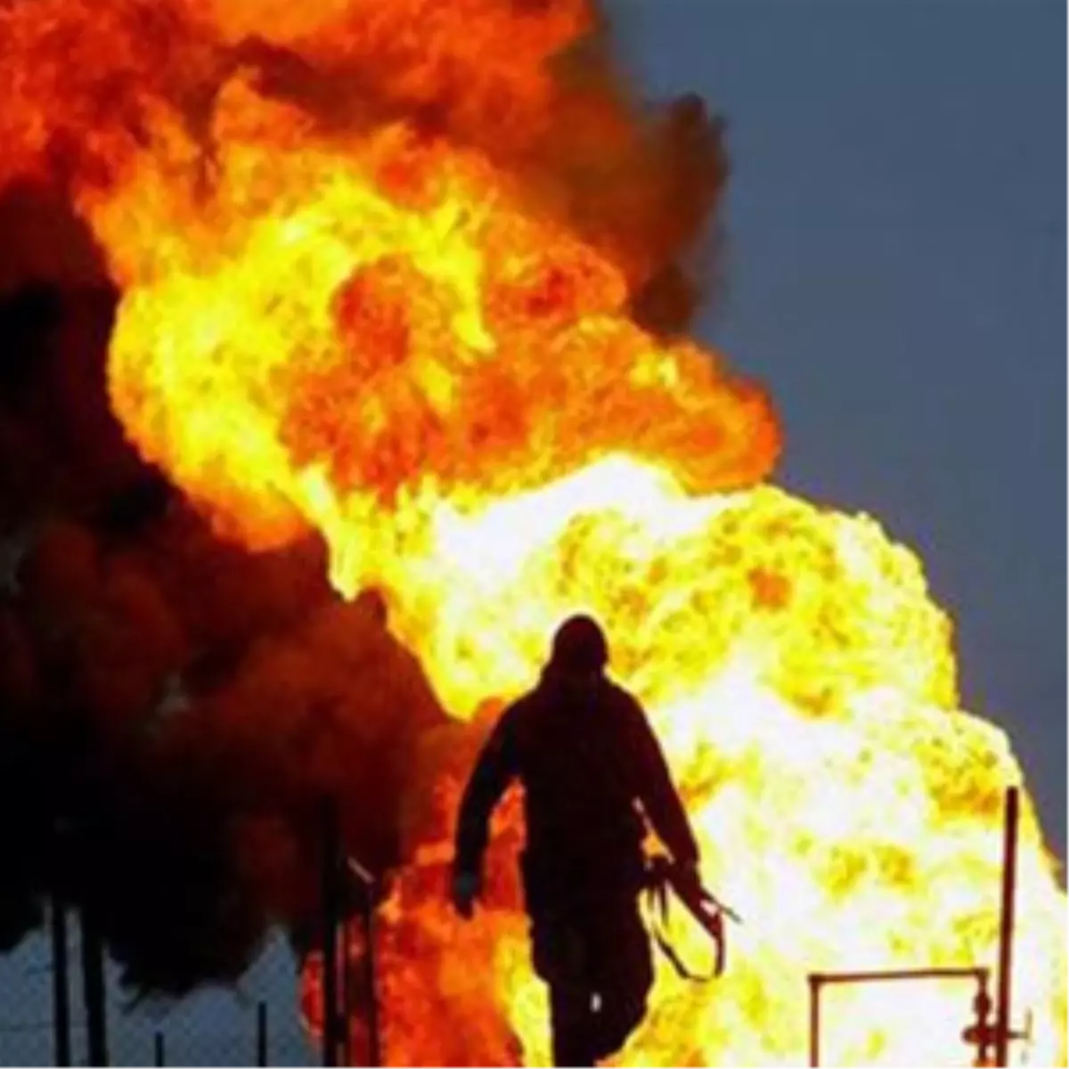 Esad\'ın Tankları Alev Alev