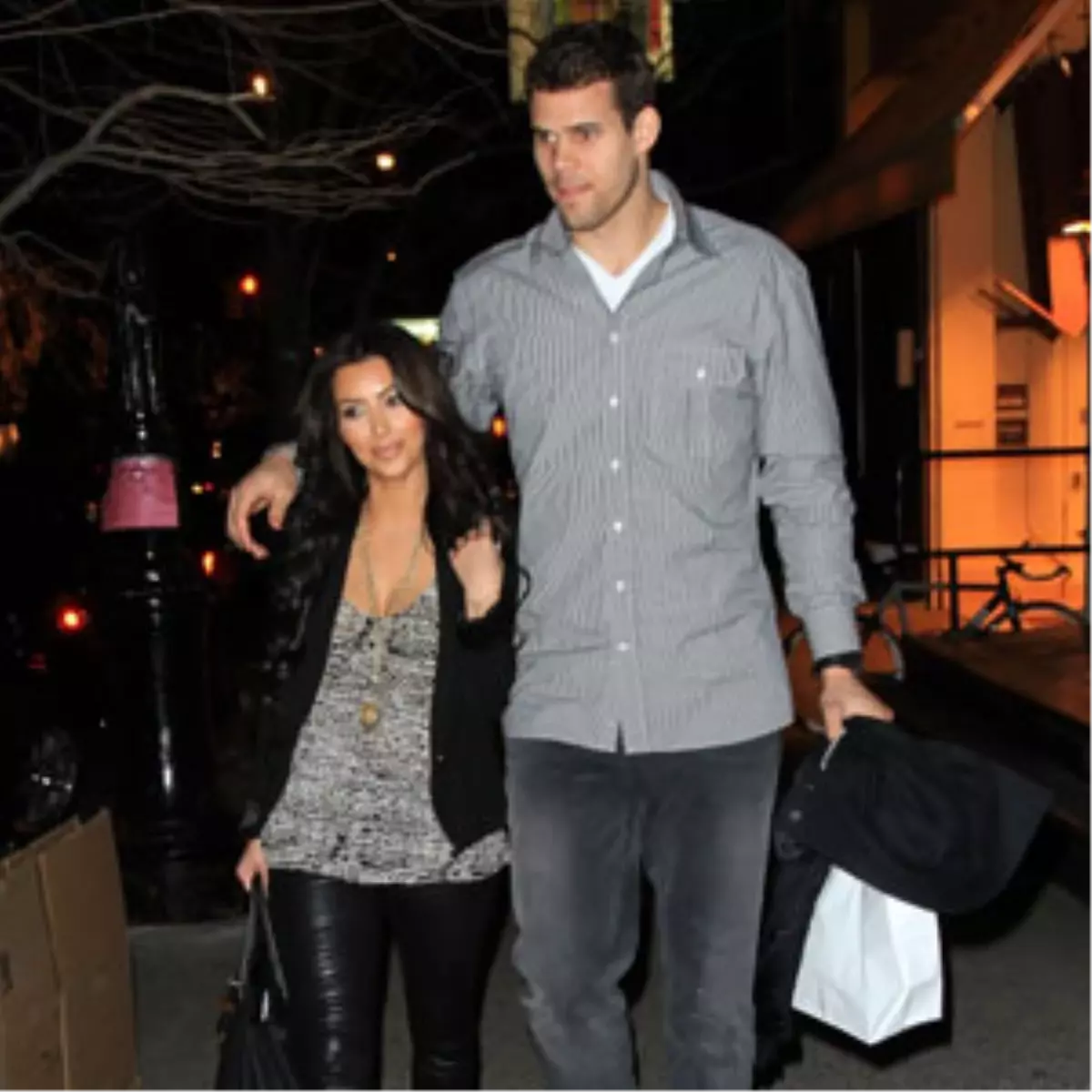 Kris Evliliğin İptalini İstiyor