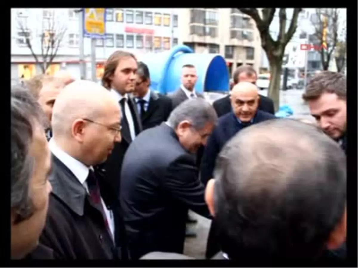 Bakan Şahin Sampi\'nin Köln Şubesinin Açılışını Yaptı