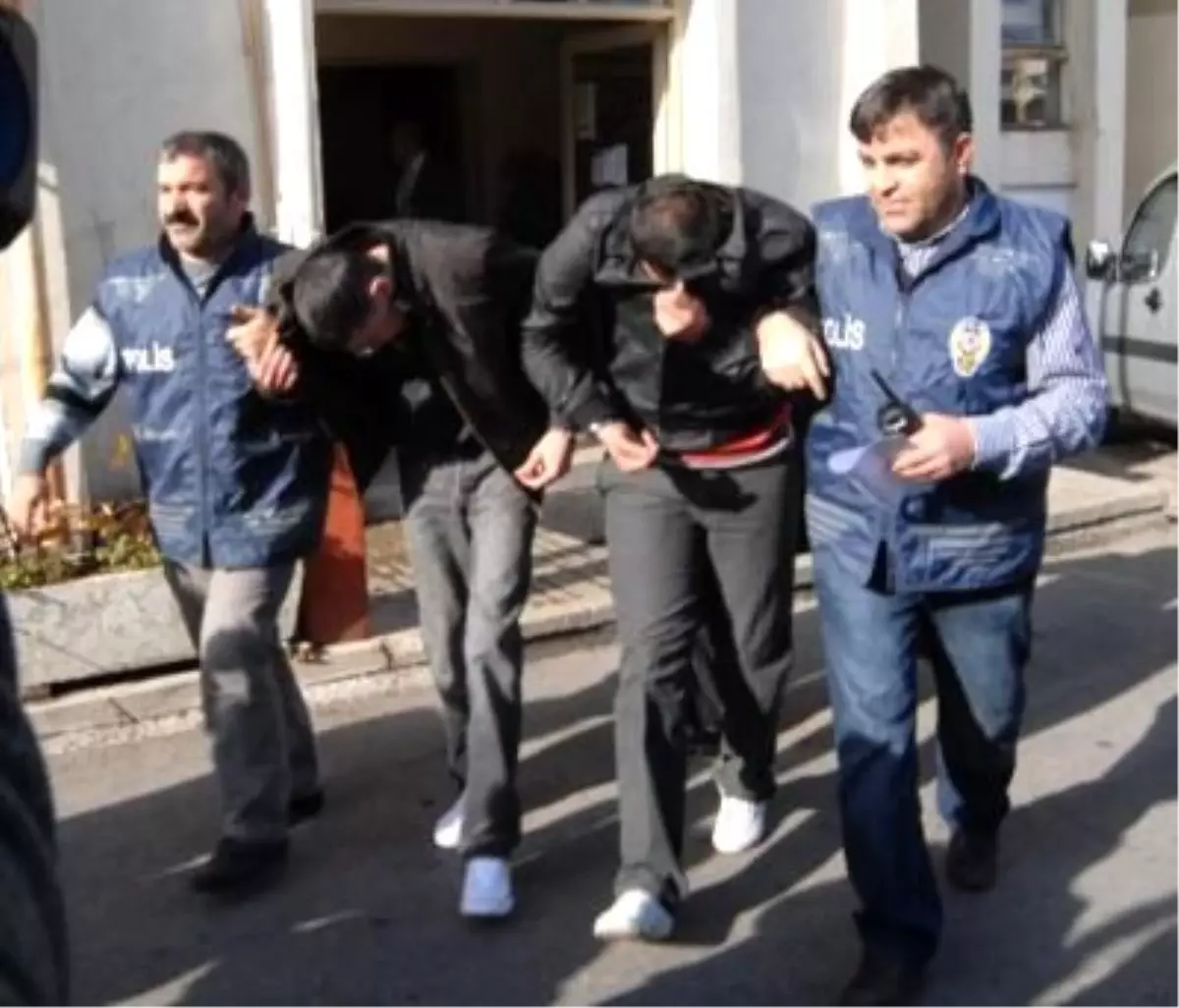 Yalnız Yaşayan Kadına Gaspçı Dehşeti