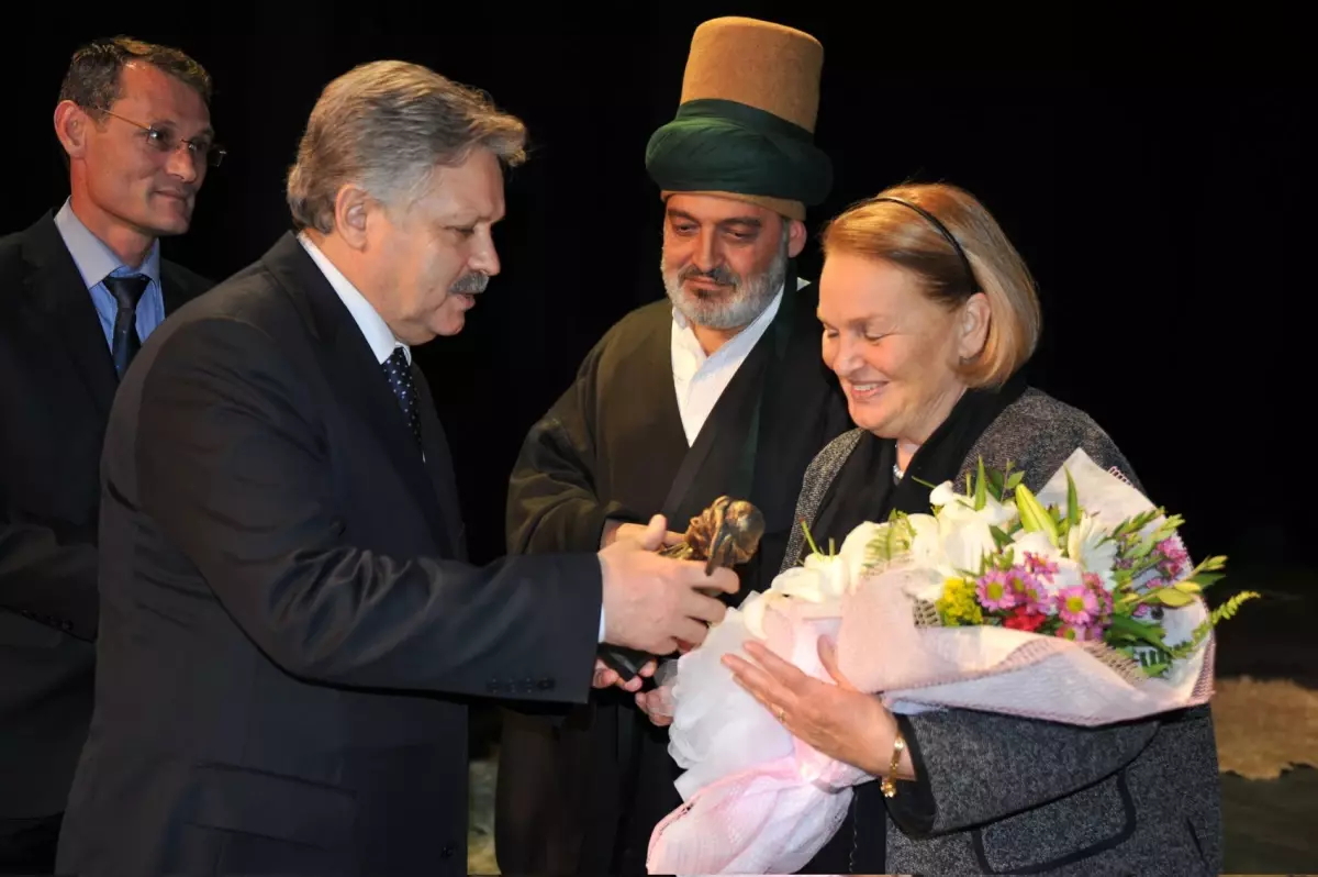 Hz. Mevlâna\'yı Anma Etkinlikleri Karaman\'dan Başlatıldı