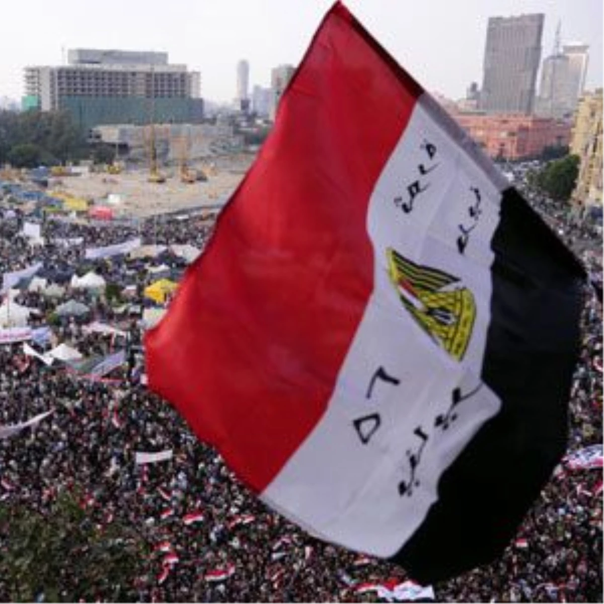 Mısır\'da Yeni Kabine Yemin Ederek Göreve Başladı