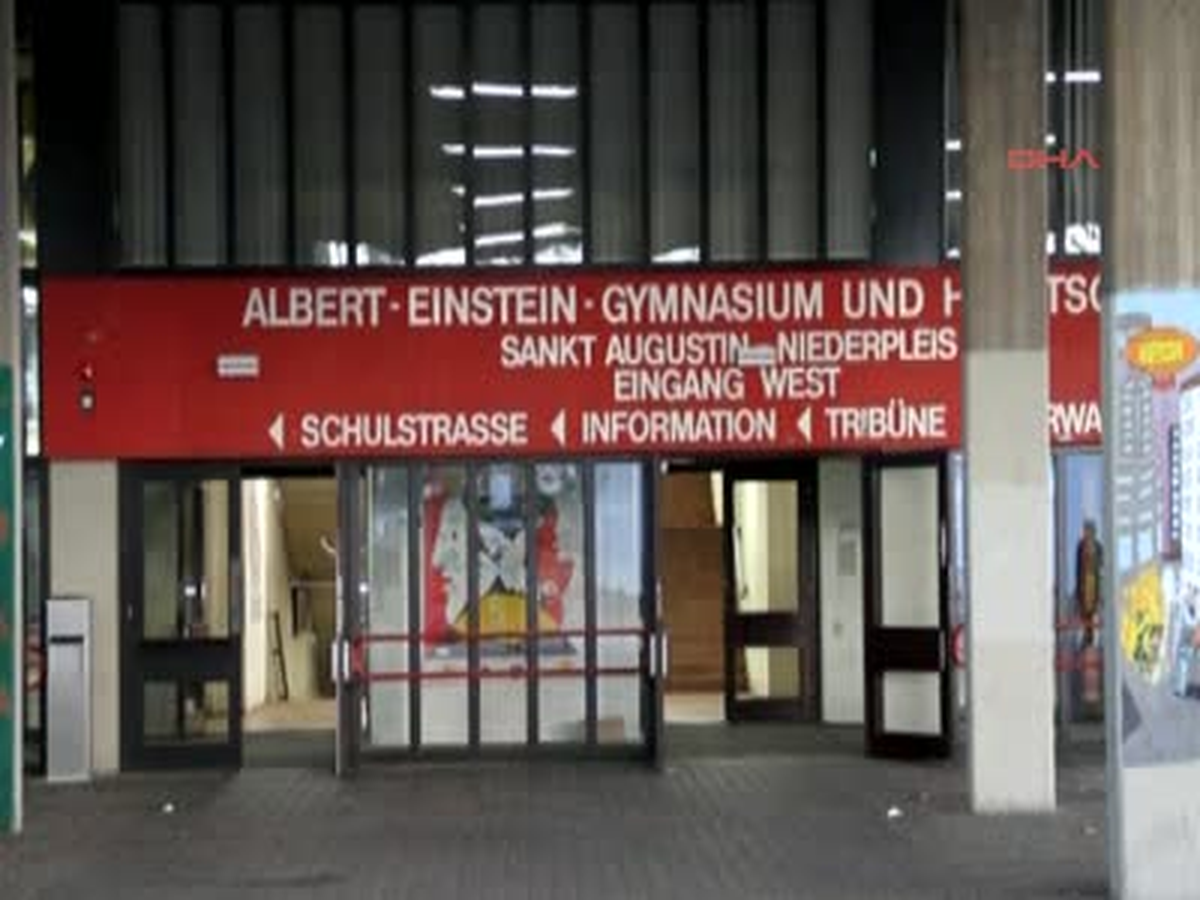 Okulda Saldırgan Paniği