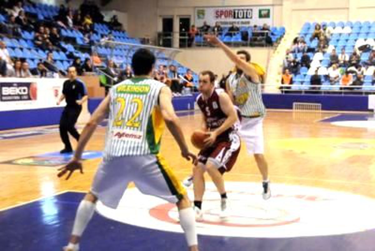 Olin Edirne - Okapi Aalstar : 92-86
