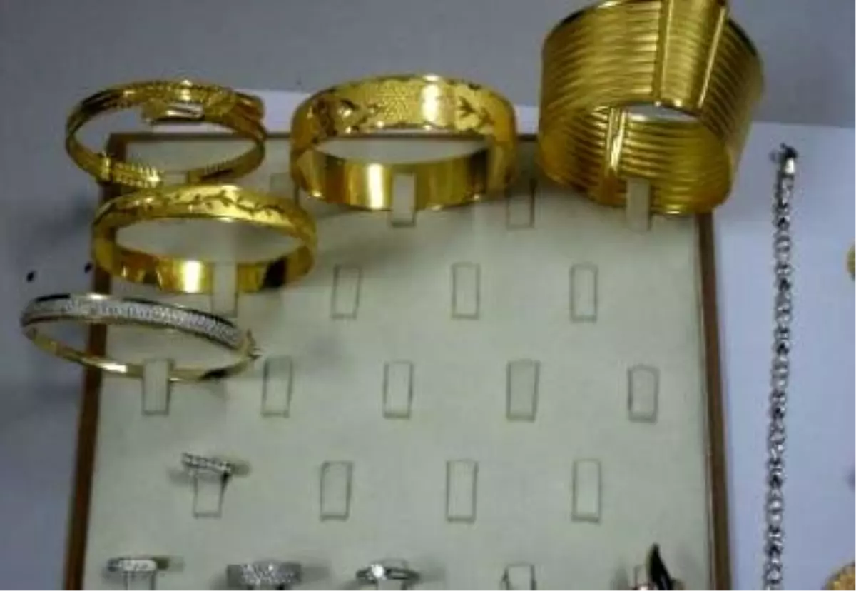 Altın Hırsızları Kovalamaca Sonucu Yakalandı