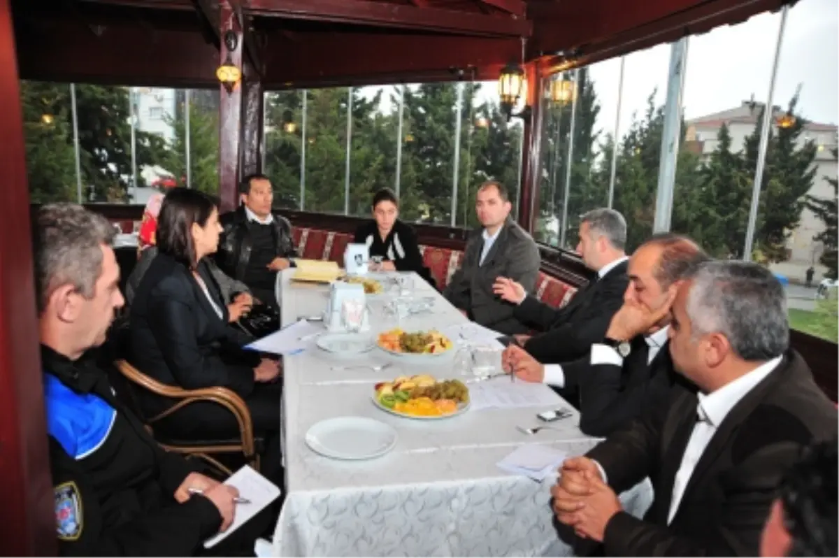 Beylikdüzü\'ne Yerleşen Depremzedeler İçin Koordinasyon Toplantısı