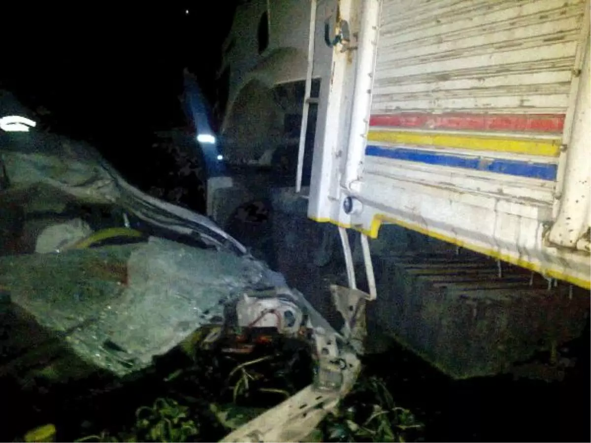 Bulanık\'ta Kaza: 1 Ölü, 4 Yaralı