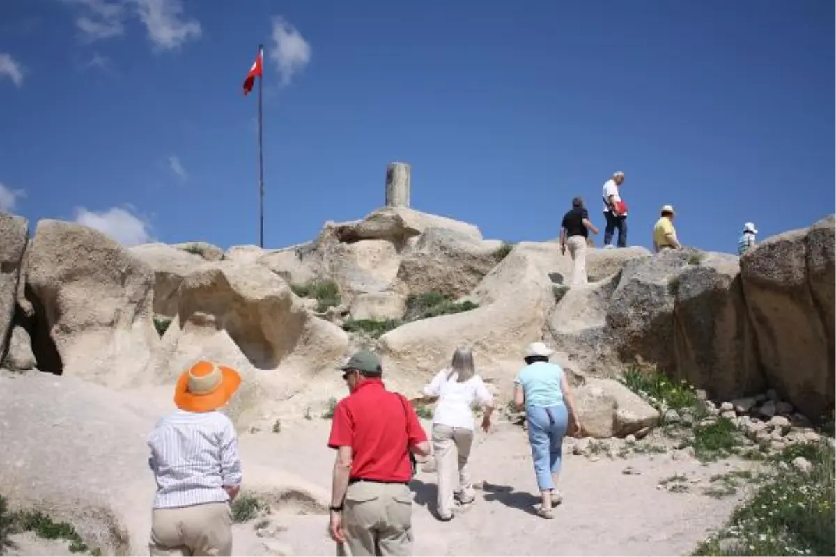 Kapadokya\'ya Turist Akını