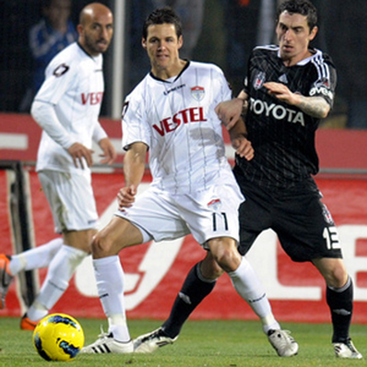 Kartal Zirveye Doğru Uçuyor!