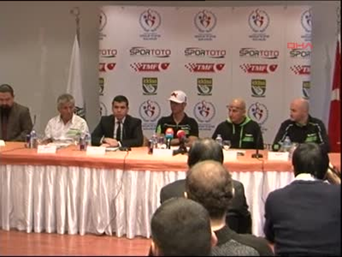 Kenan Sofuoğlu, Dünya Supersport Şampiyonası'nda Lorenzini Kawasaki Takımıyla Yarışacak