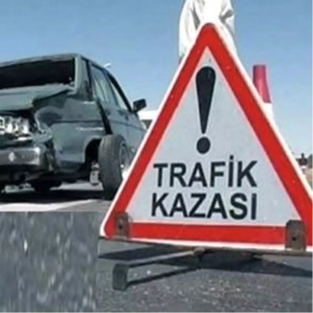 Kocaeli\'de Trafik Kazası: 2 Yaralı