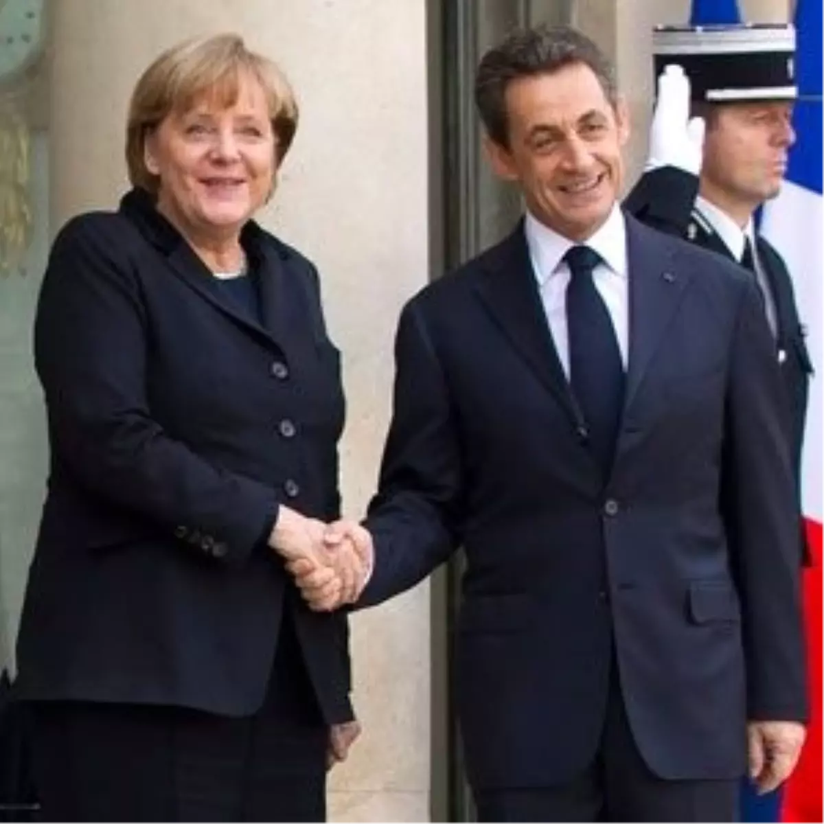 Sarkozy ve Merkel Önerilerini AB Konseyi Başkanına Gönderdi