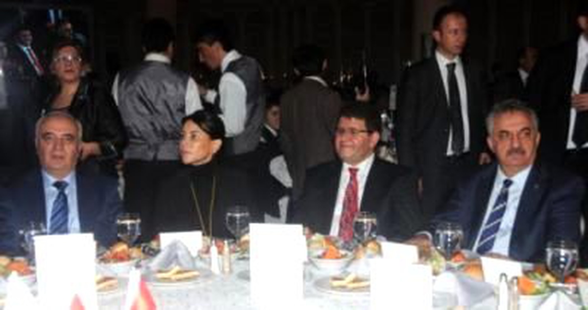 Bakan Yıldız: Petrol Aramada Ağırlığımız Karadeniz'den Akdeniz'e Kaydı (5)