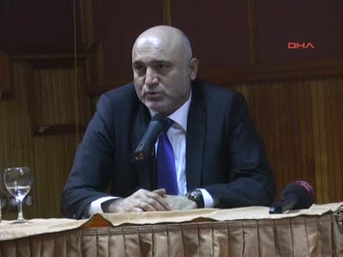 Hikmet Karaman: Yasayı Çıkaran da Yazan da Aptalmış