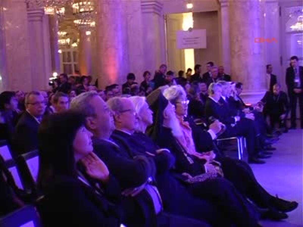 İsrailli Bakan, Cumhurbaşkanı Gül'ün Konuşmasından Önce Salonu Terk Etti
