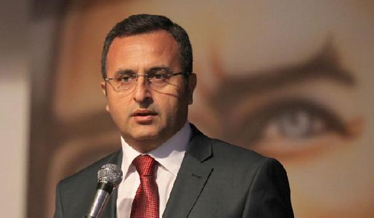 Pamukkale'nin Kuzey Kapısı'ndaki Uzay Çatı Yıkılıyor