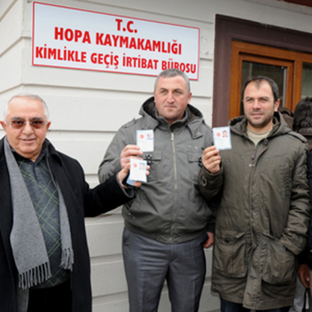 Gürcistan'a Kimlikle Geçiş Başladı