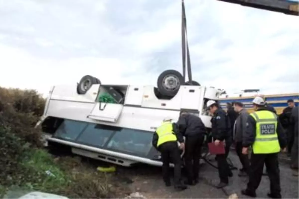 İskenderun\'da Otobüs Devrildi: 1 Ölü