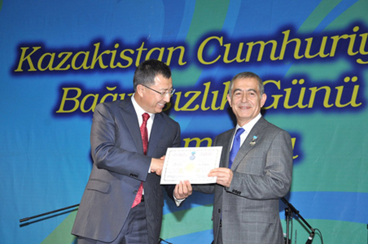 'Kazakistan Dostluk ve İşbirliği' Madalyası