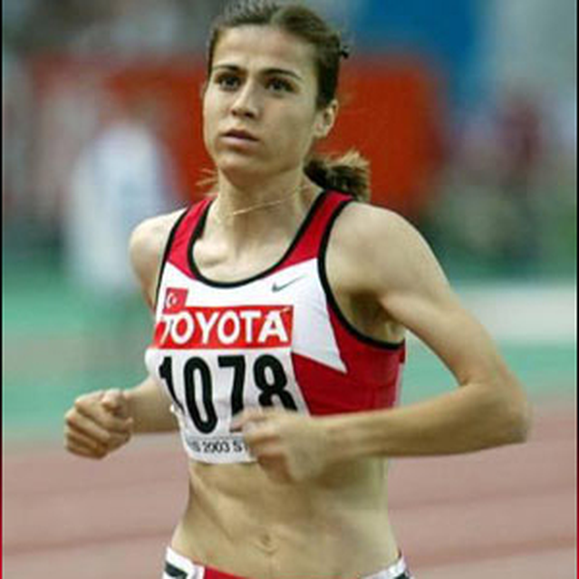 Milli Atlet Sureyya Ayhan Kop Un Heykeli Kaldirildi Son Dakika