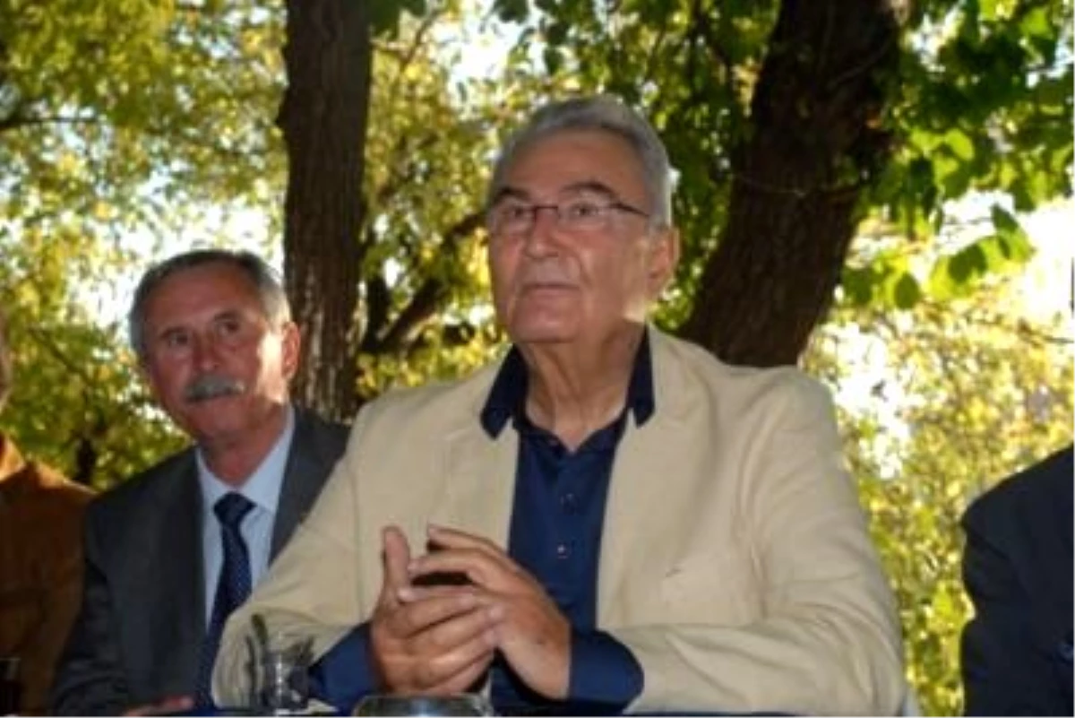 Baykal: "İzmir\'e Çifte Standart Uygulanıyor" "Baykal Destek İçin İzmir\'de" Haberine Ek Haber