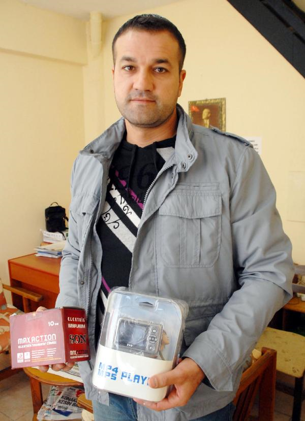 'Ödül Kazandınız' Mesajıyla Dolandırıldım'