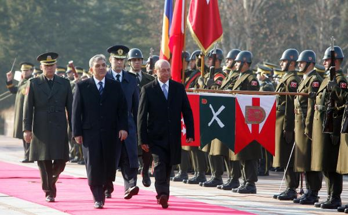 Romanya Devlet Başkanı Basescu Ankara'da